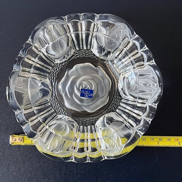 Vintage Studio Nova Glass Ashtray Winter Rose Frosted Floral 7" Large Japan - Picture 3 of 4